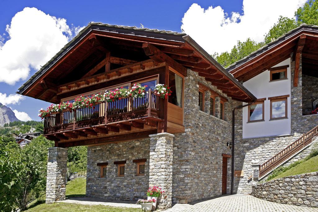 Hotel Les Combes La Salle Esterno foto