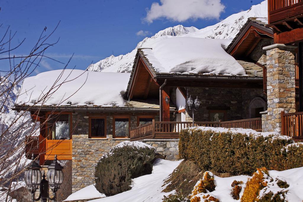 Hotel Les Combes La Salle Esterno foto